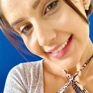 Meet your Posher, Layla